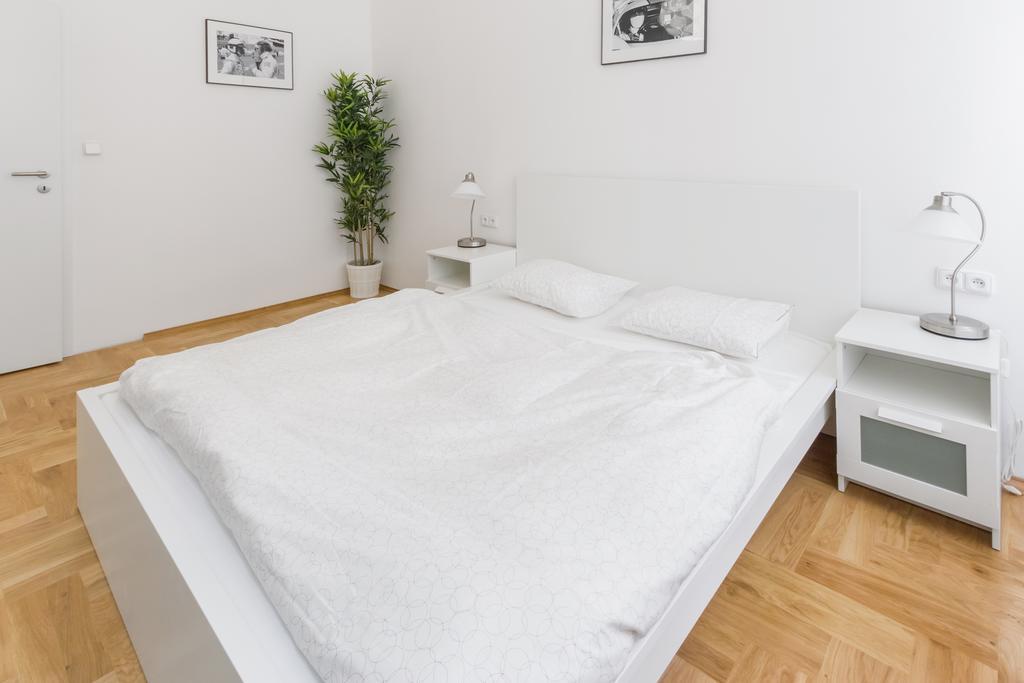 Apartment Jindrisska Прага Экстерьер фото